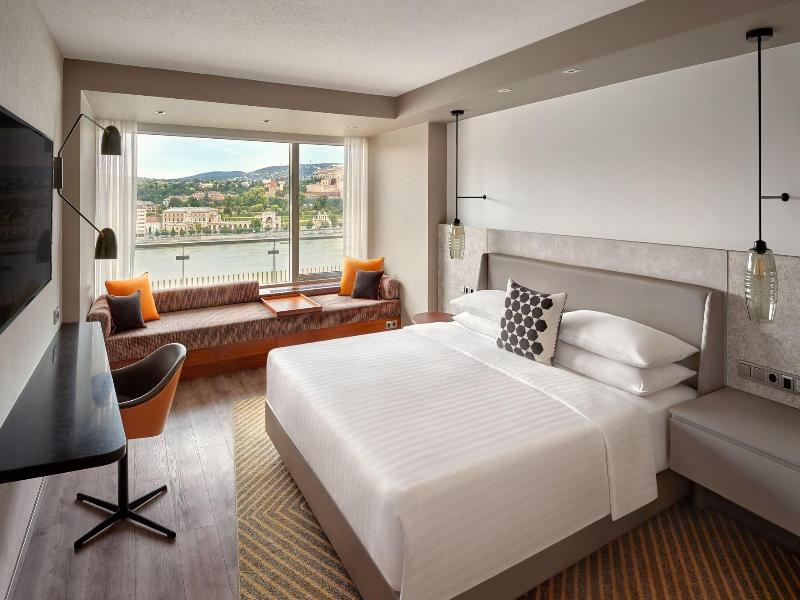 Marriott Hotel Budapest image