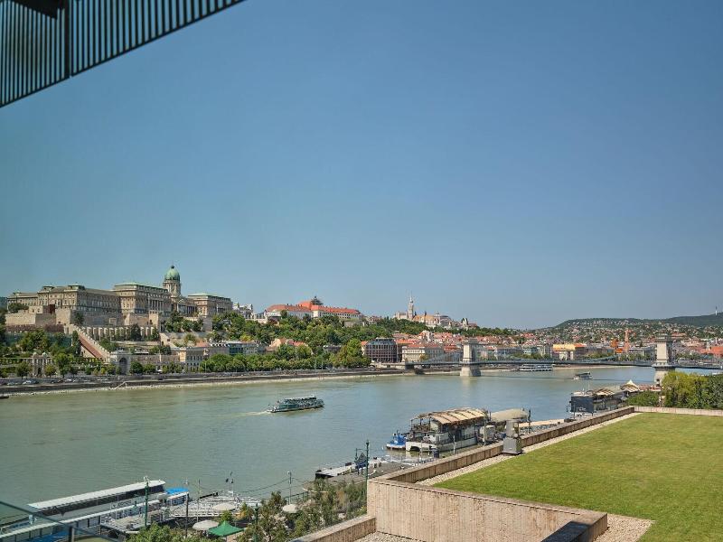 Marriott Hotel Budapest image