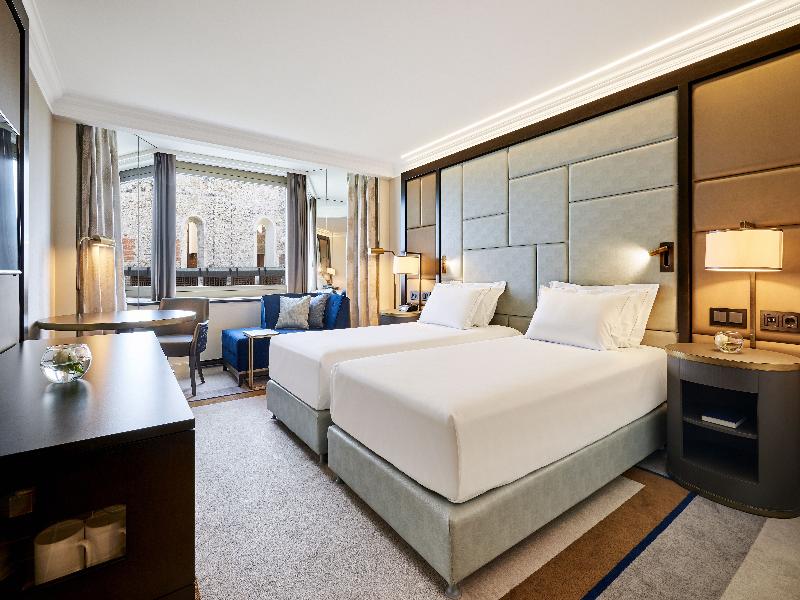 Hilton Budapest image