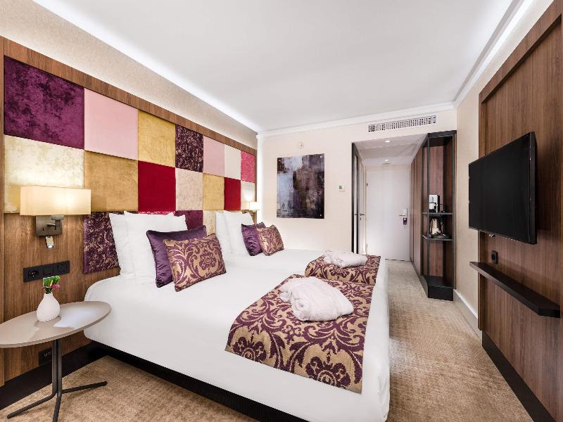 Mercure Budapest Korona image