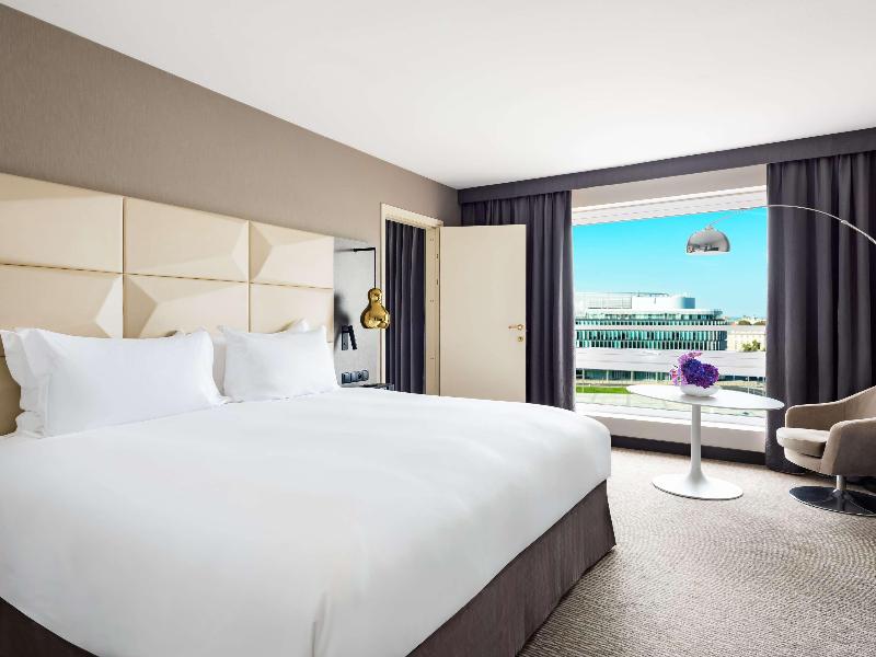 Sofitel Warsaw Victoria image