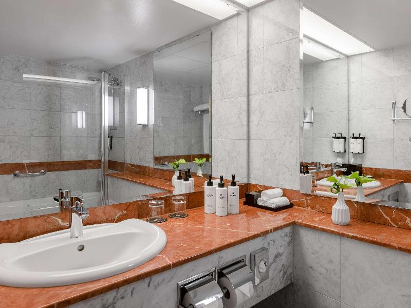 Sofitel Warsaw Victoria image