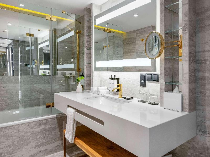 Sofitel Warsaw Victoria image