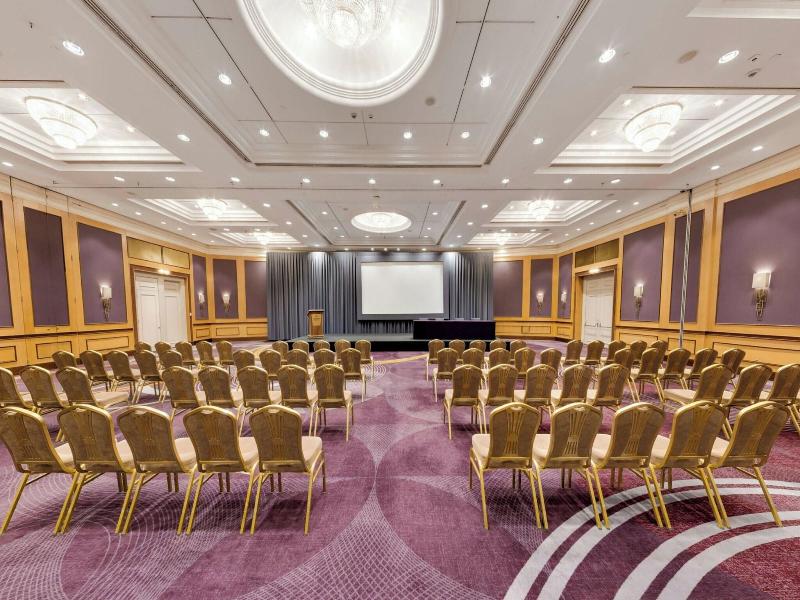 Sheraton Grand Warsaw image