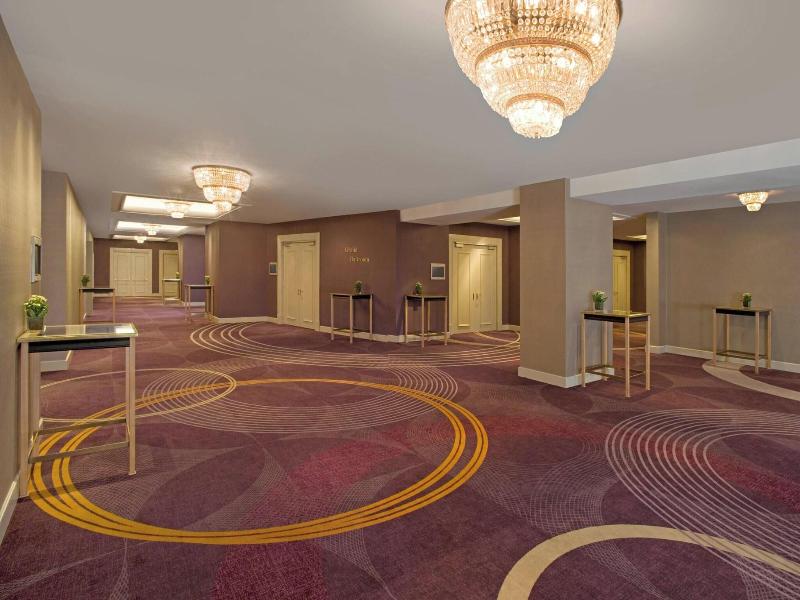 Sheraton Grand Warsaw image