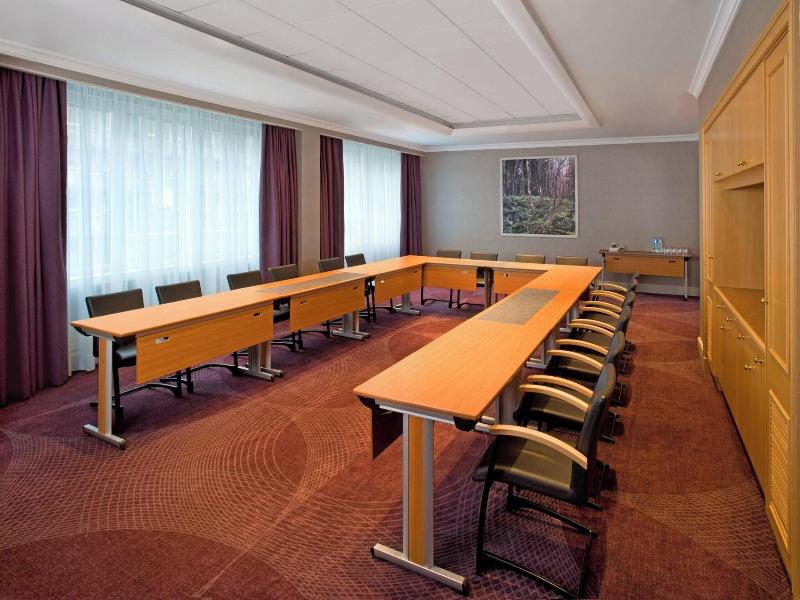 Sheraton Grand Warsaw image
