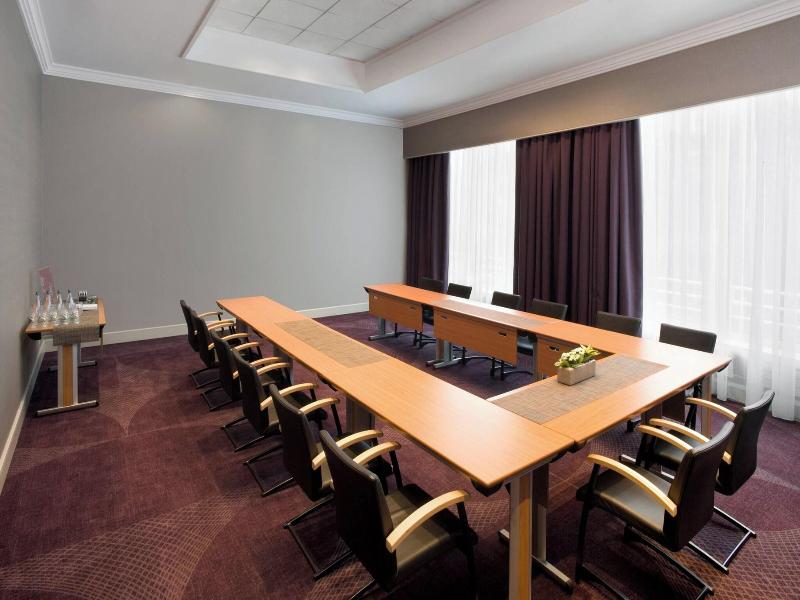 Sheraton Grand Warsaw image