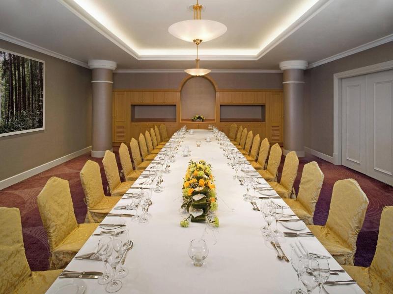 Sheraton Grand Warsaw image