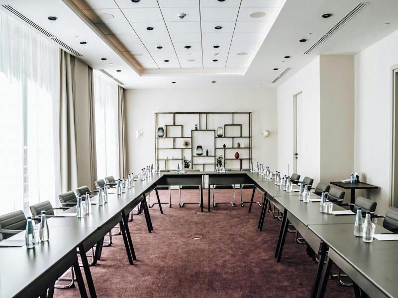 Sheraton Grand Warsaw image