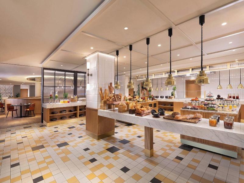 Sheraton Grand Warsaw image