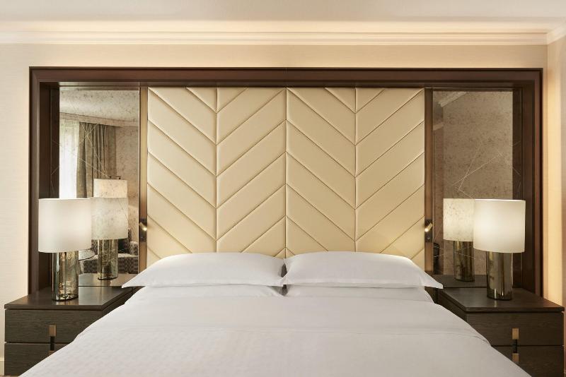 Sheraton Grand Warsaw image