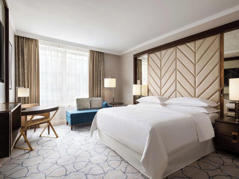 Sheraton Grand Warsaw image
