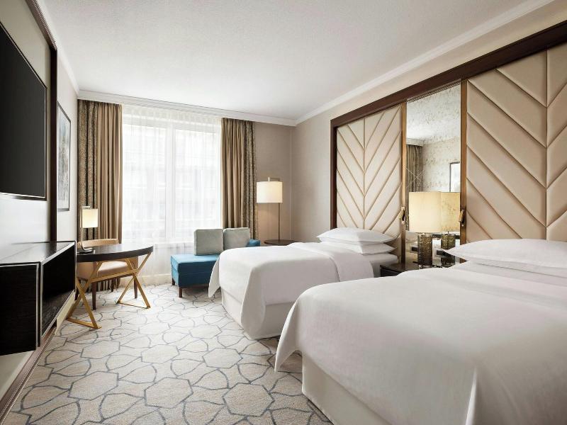 Sheraton Grand Warsaw image