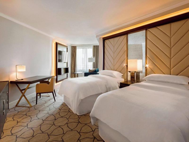 Sheraton Grand Warsaw image