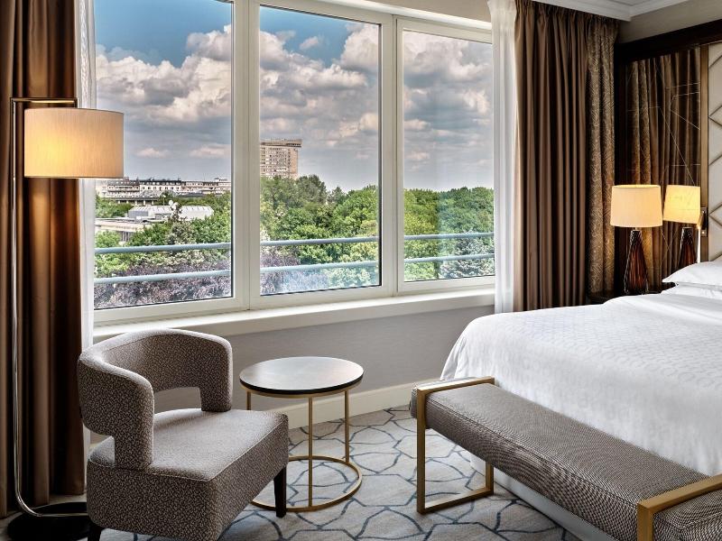 Sheraton Grand Warsaw image