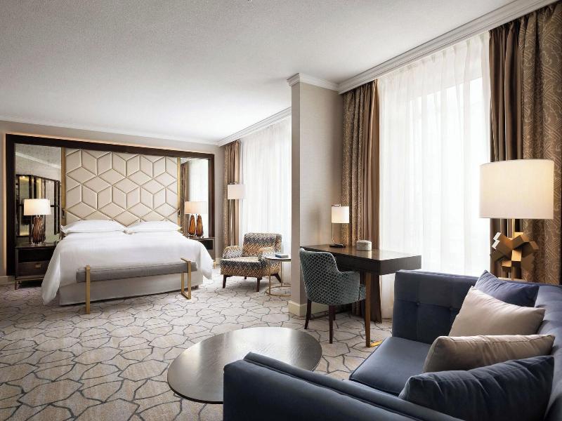 Sheraton Grand Warsaw image