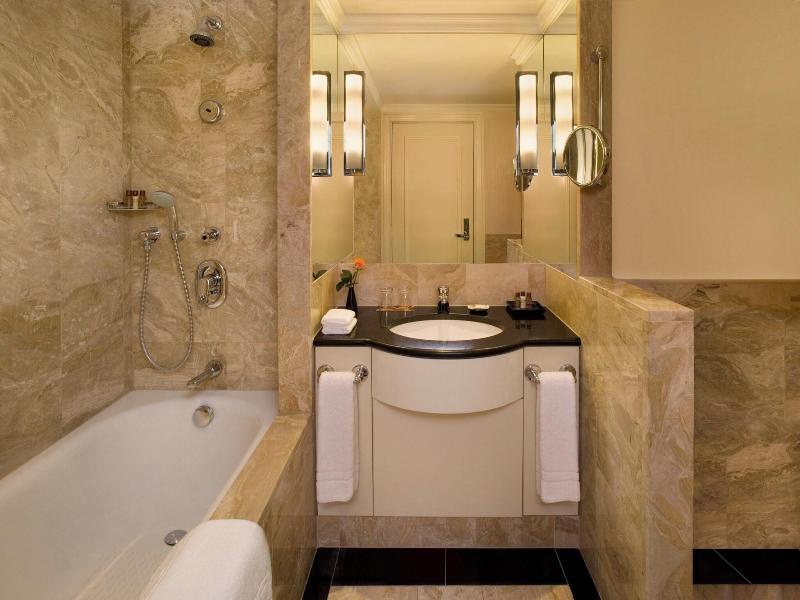 Sheraton Grand Warsaw image