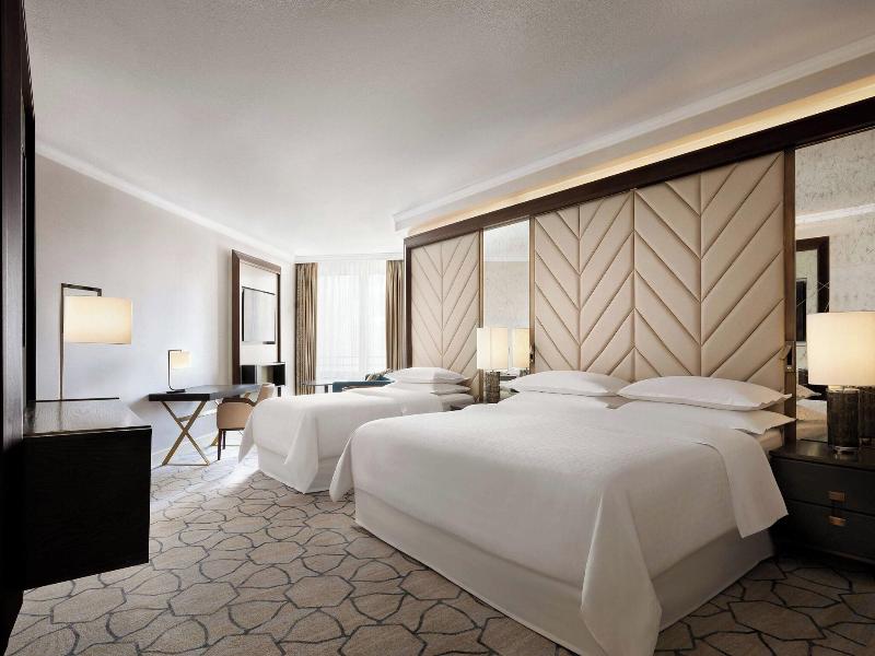 Sheraton Grand Warsaw image
