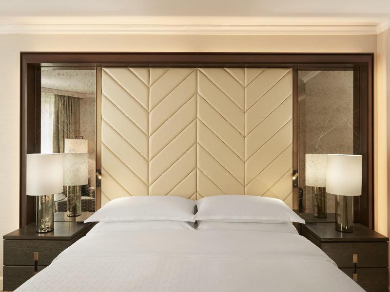 Sheraton Grand Warsaw image