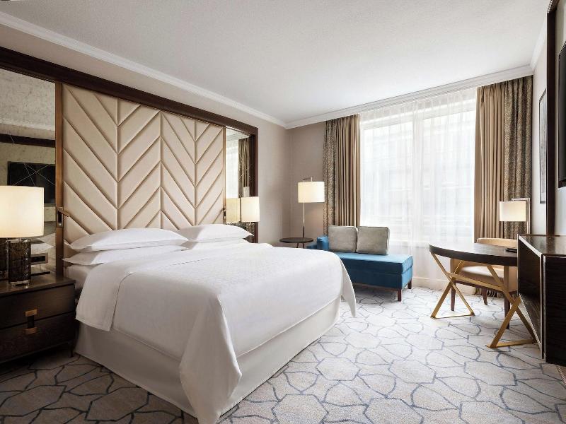 Sheraton Grand Warsaw image