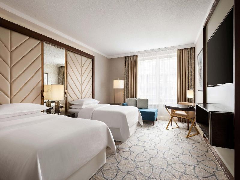 Sheraton Grand Warsaw image