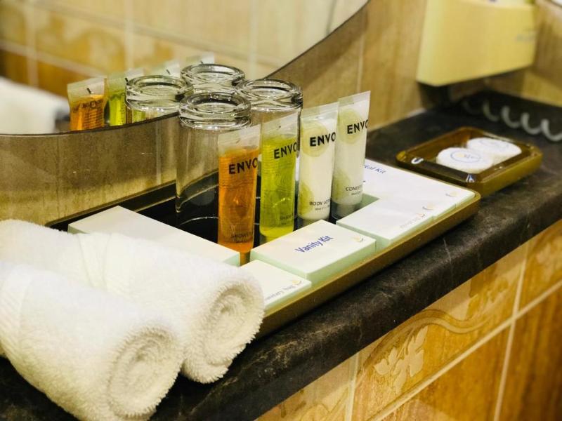Riviera Hotel Dubai image