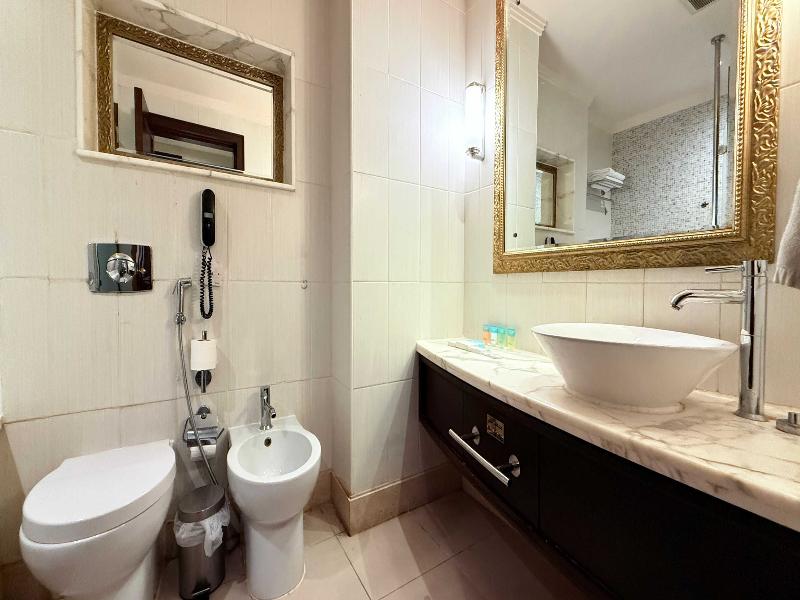 Sunday Suites Excelsior Hotel Deira image