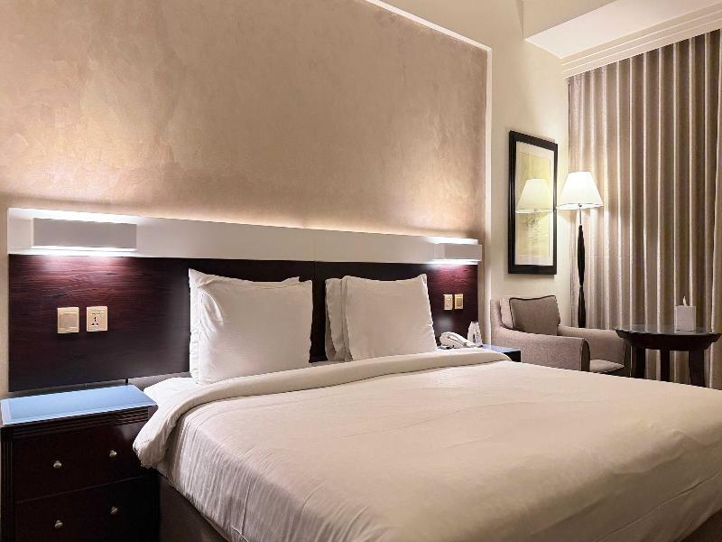 Sunday Suites Excelsior Hotel Deira image