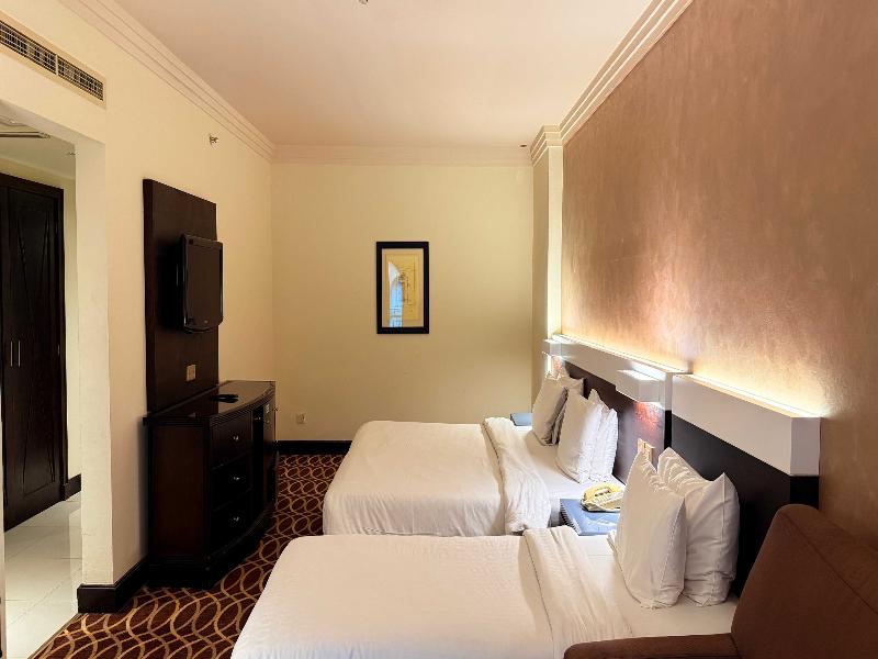 Sunday Suites Excelsior Hotel Deira image