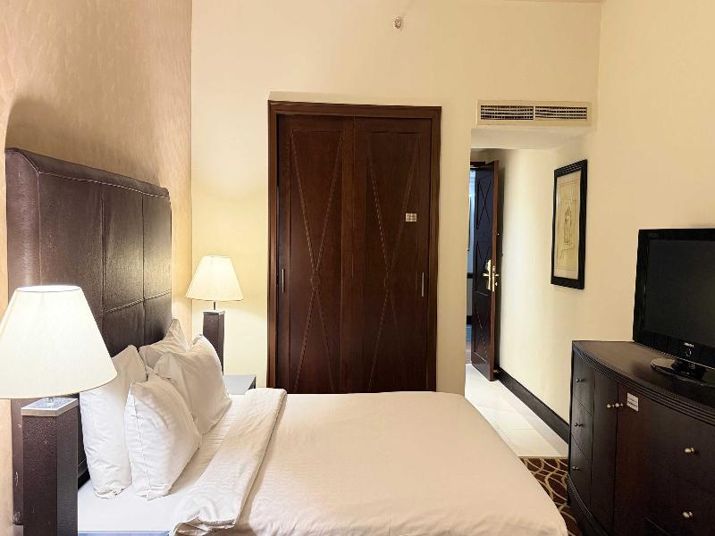 Sunday Suites Excelsior Hotel Deira image