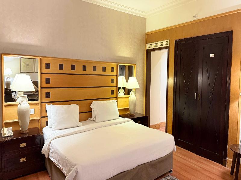 Sunday Suites Excelsior Hotel Deira image