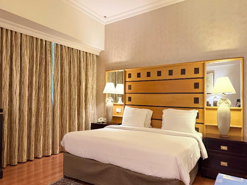 Sunday Suites Excelsior Hotel Deira image