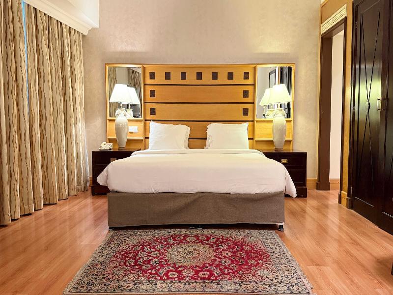 Sunday Suites Excelsior Hotel Deira image