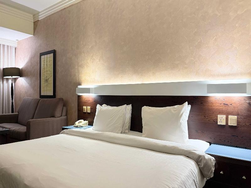 Sunday Suites Excelsior Hotel Deira image