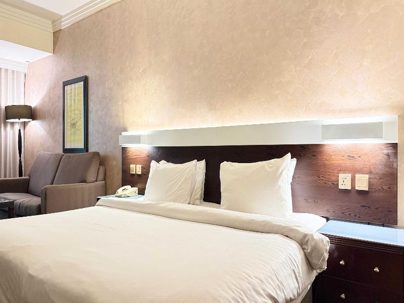 Sunday Suites Excelsior Hotel Deira image