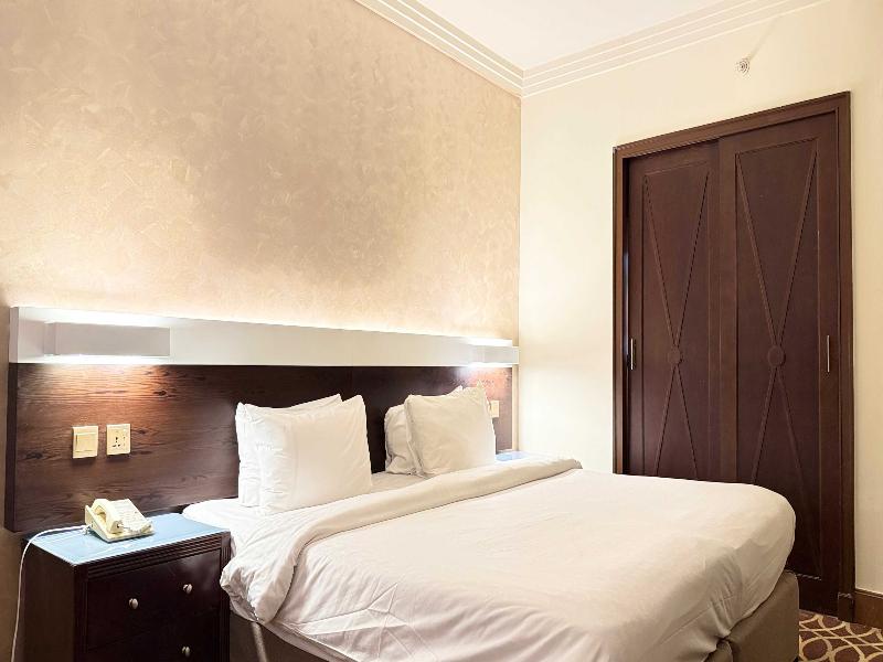 Sunday Suites Excelsior Hotel Deira image