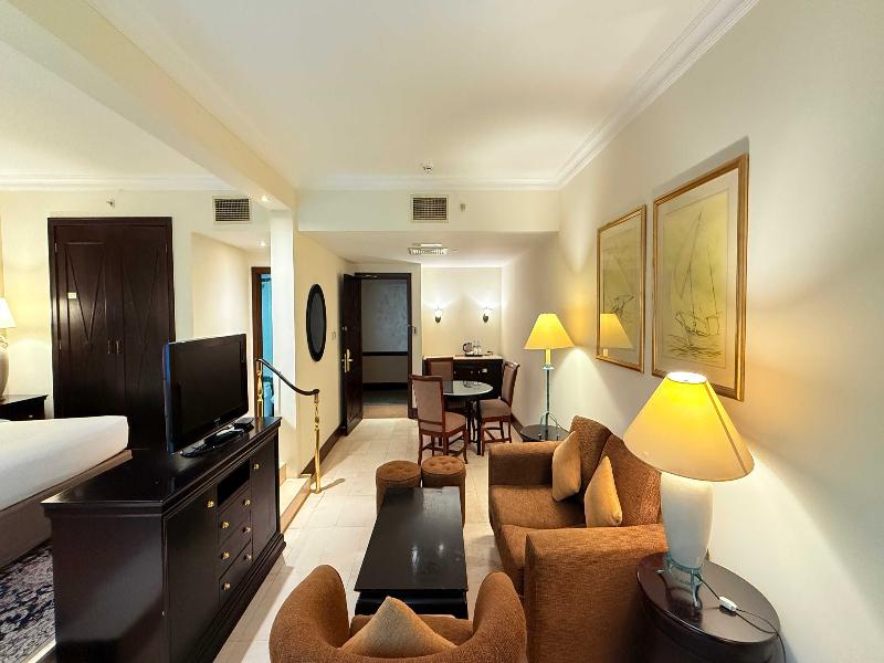 Sunday Suites Excelsior Hotel Deira image