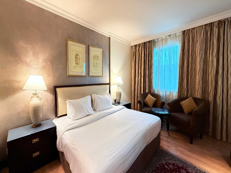 Sunday Suites Excelsior Hotel Deira image