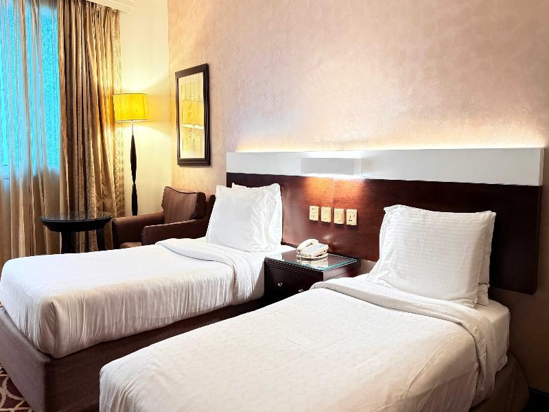 Sunday Suites Excelsior Hotel Deira image