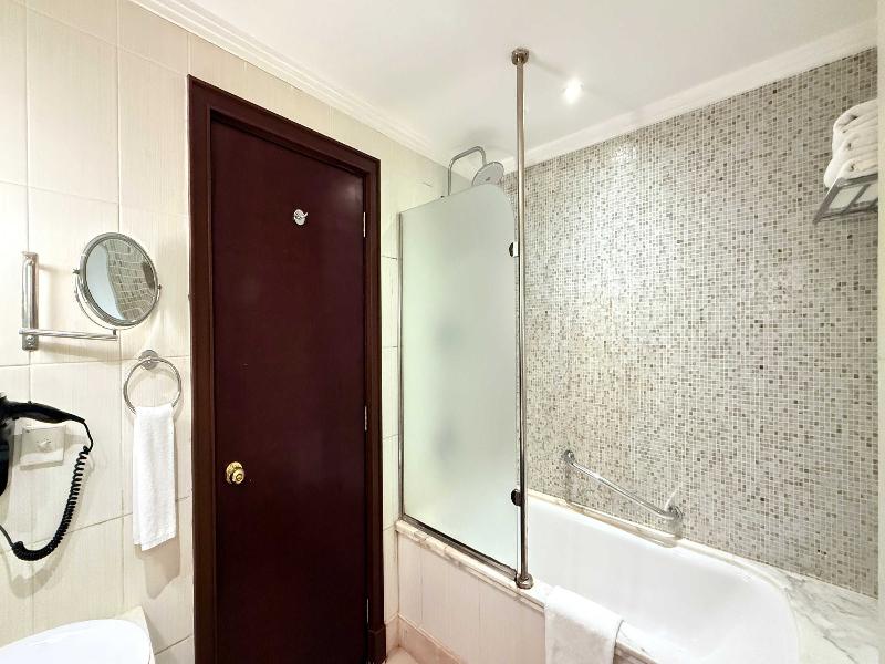Sunday Suites Excelsior Hotel Deira image
