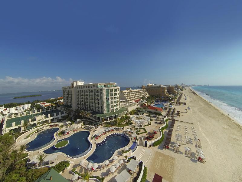Sandos Cancun Resort