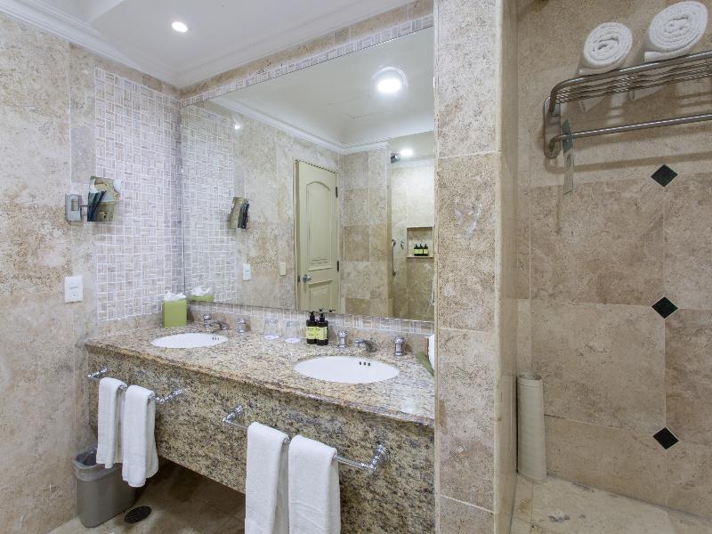 Sandos Cancun All Inclusive - Adults Only image