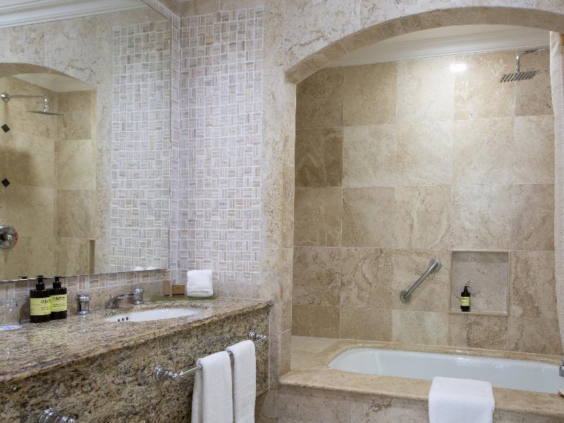 Sandos Cancun All Inclusive - Adults Only image