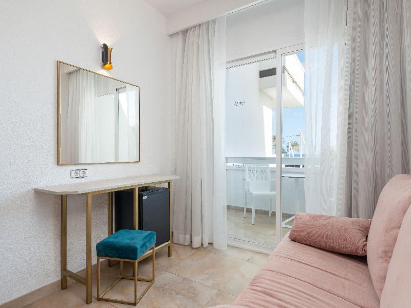 Hotel Condesa image