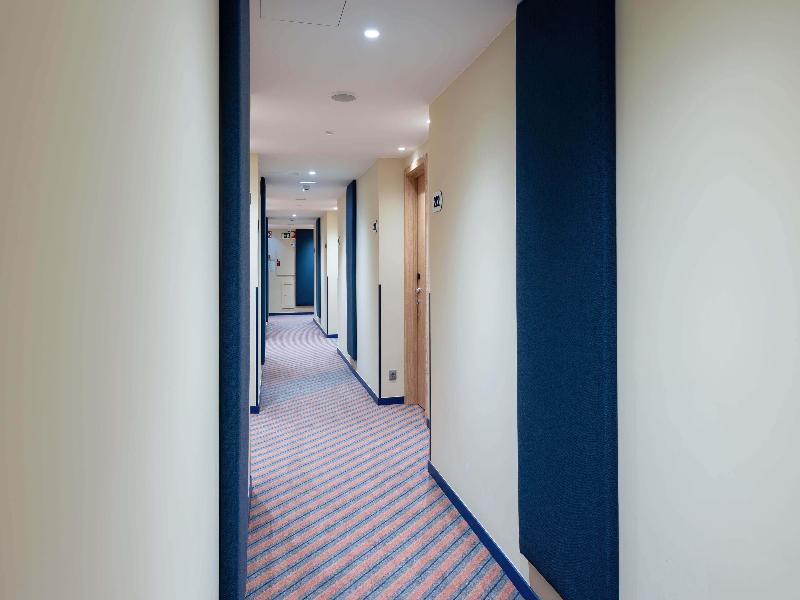 Holiday Inn Express Lisbon Principe Real, by IHG image