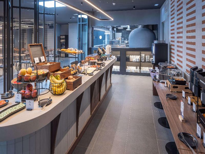Holiday Inn Express Lisbon Principe Real, by IHG image