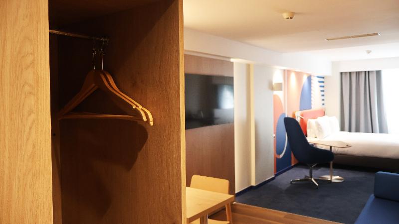 Holiday Inn Express Lisbon Principe Real, by IHG image