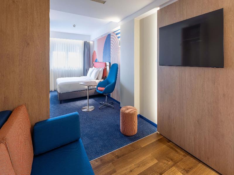Holiday Inn Express Lisbon Principe Real, by IHG image