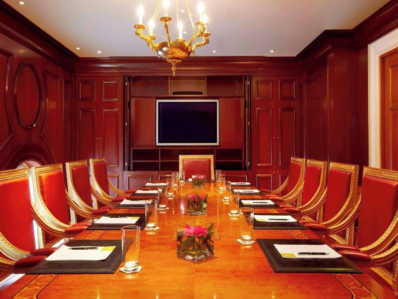 Grande Bretagne, A Luxury Collection Hotel image
