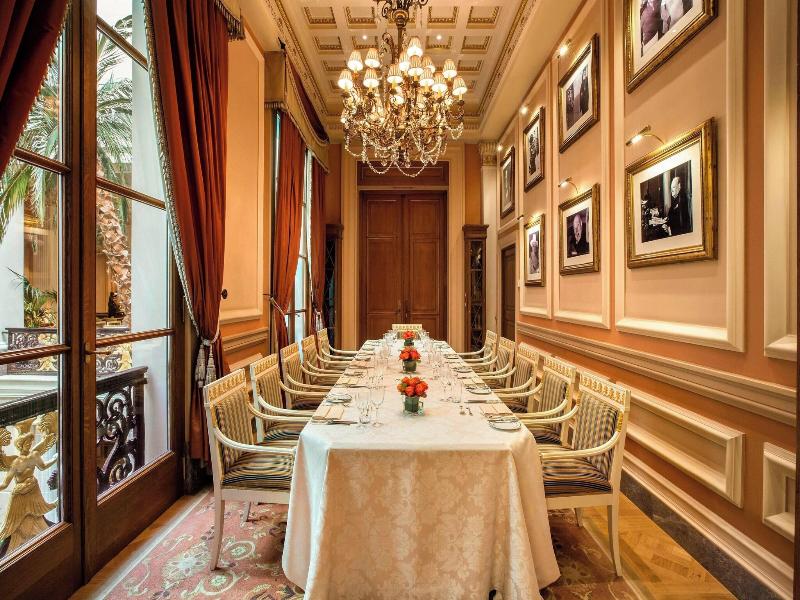 Grande Bretagne, A Luxury Collection Hotel image